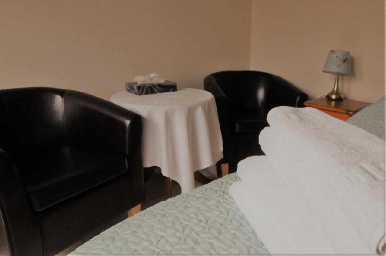 Bed and Breakfast Dove House Bishop's Cleeve Esterno foto